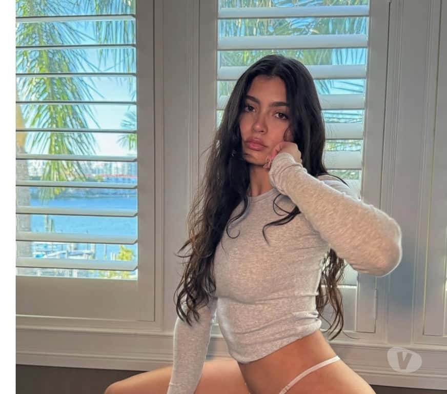 sandra — Empire outcall escort